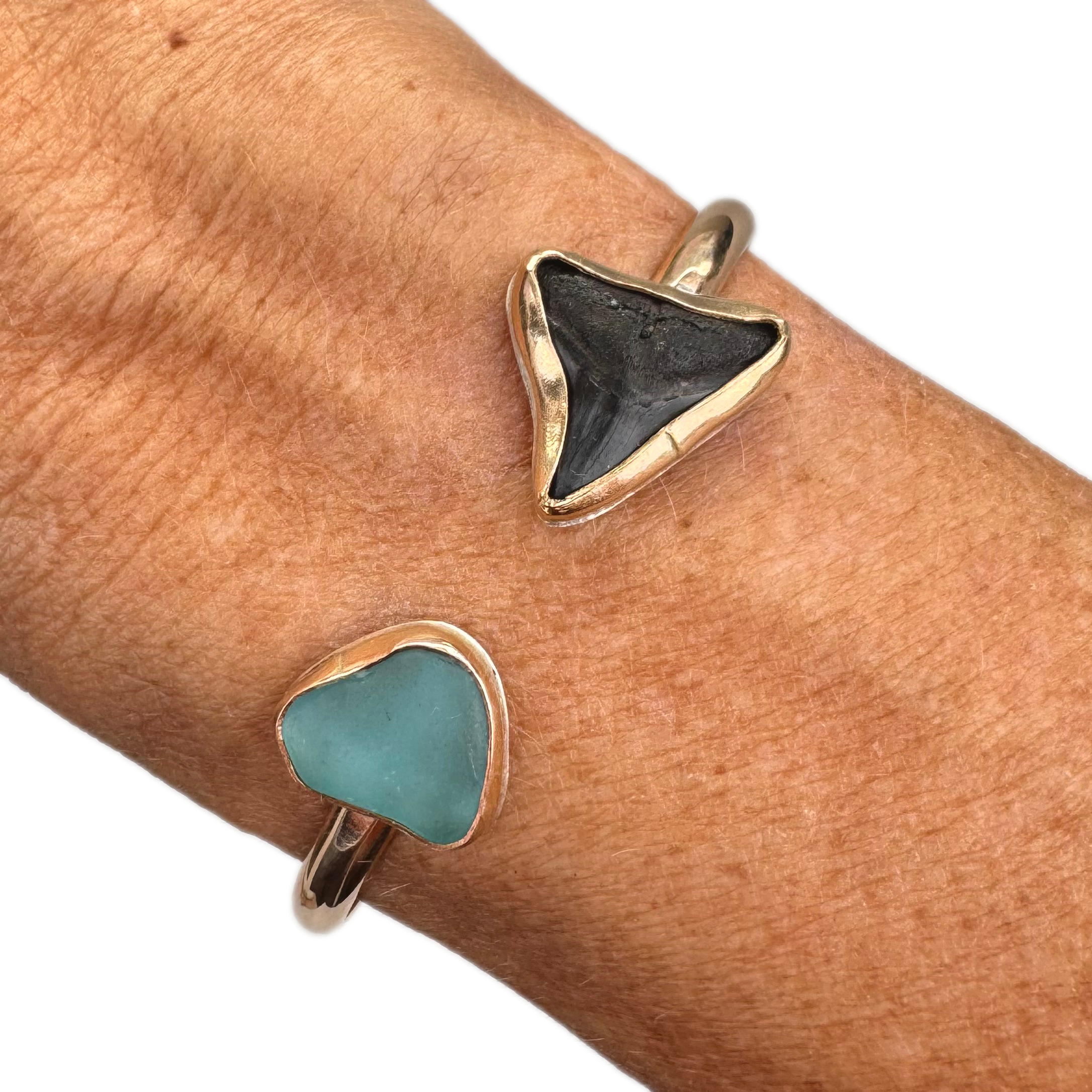 Aqua-sharktooth-cuff.png