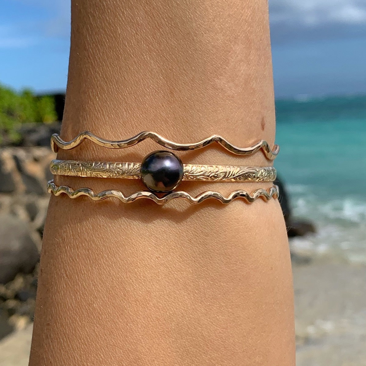 Hawaiian Waves Bangle Set