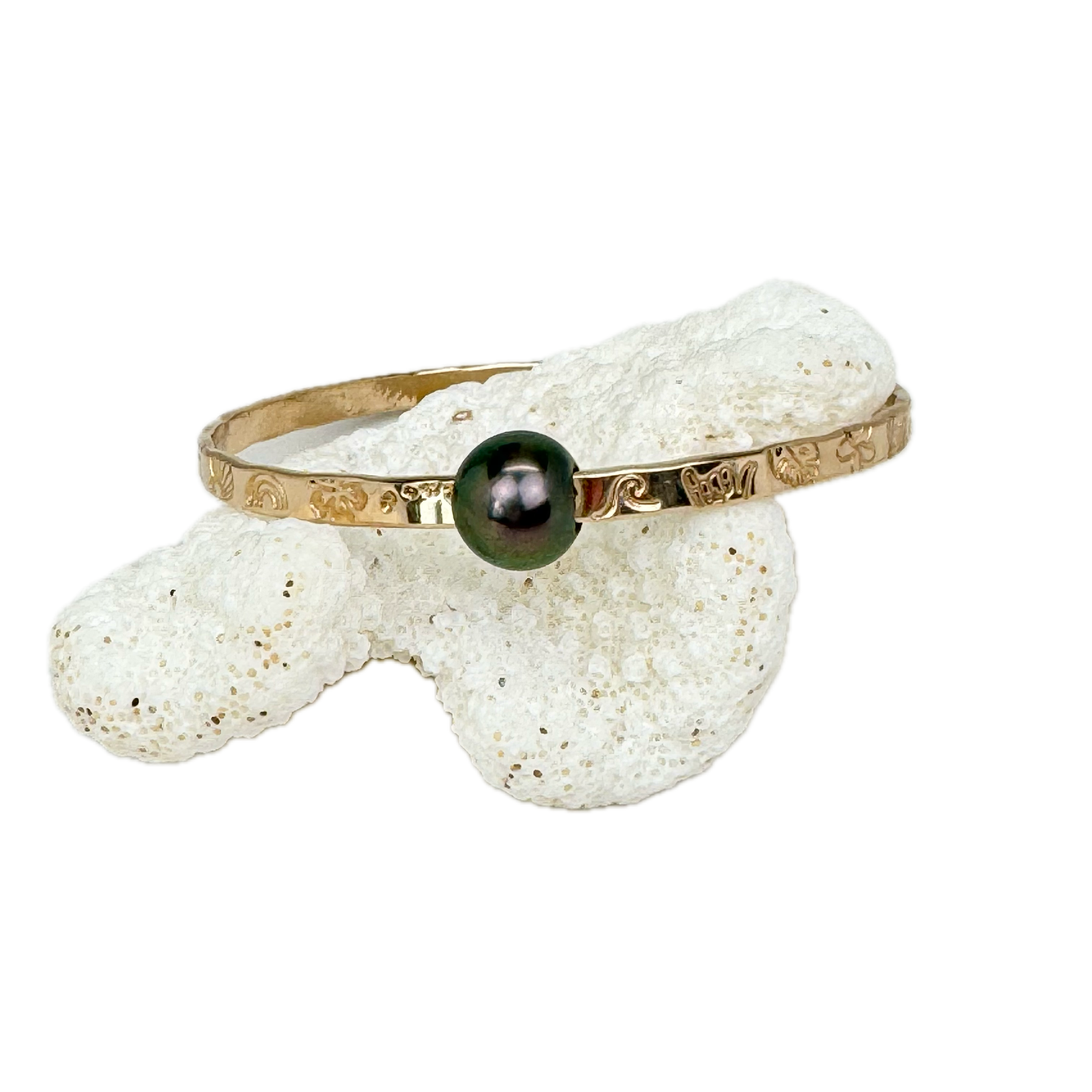 7.75" Hawaii Icon Tahitian Pearl Signature Bangle Bracelet
