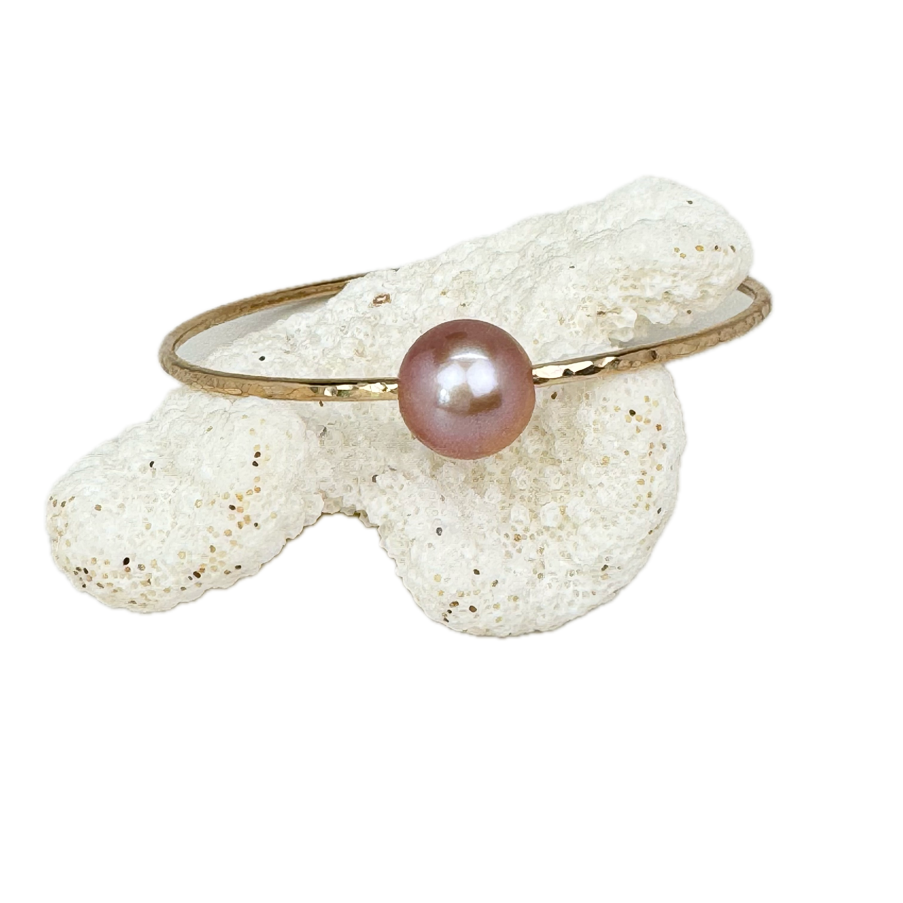 7.75" Pink Edison Pearl Bangle