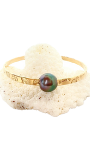 7.5" Hawaii Icon Tahitian Pearl Signature Bangle Bracelet
