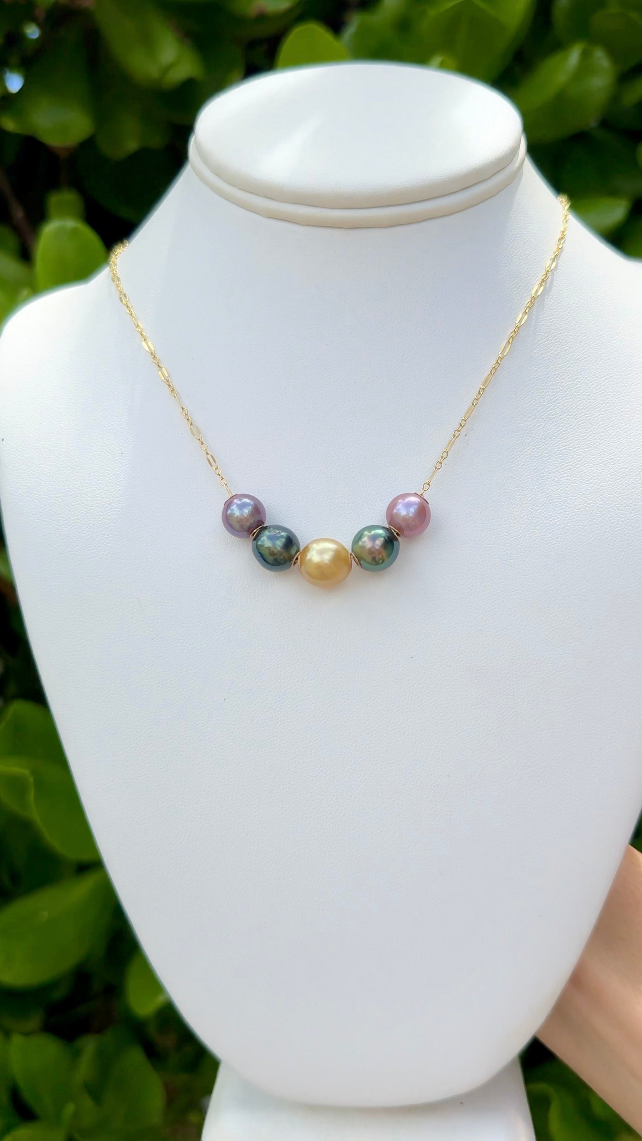 Rainbow Pearl Floater Necklace