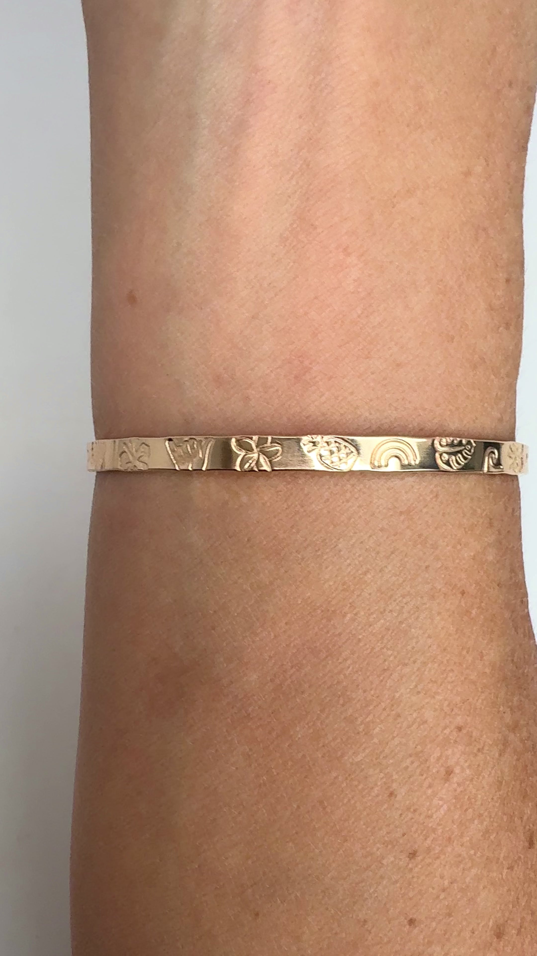 Aloha Bangles Hawaiʻi Icon Signature Bangle Bracelet