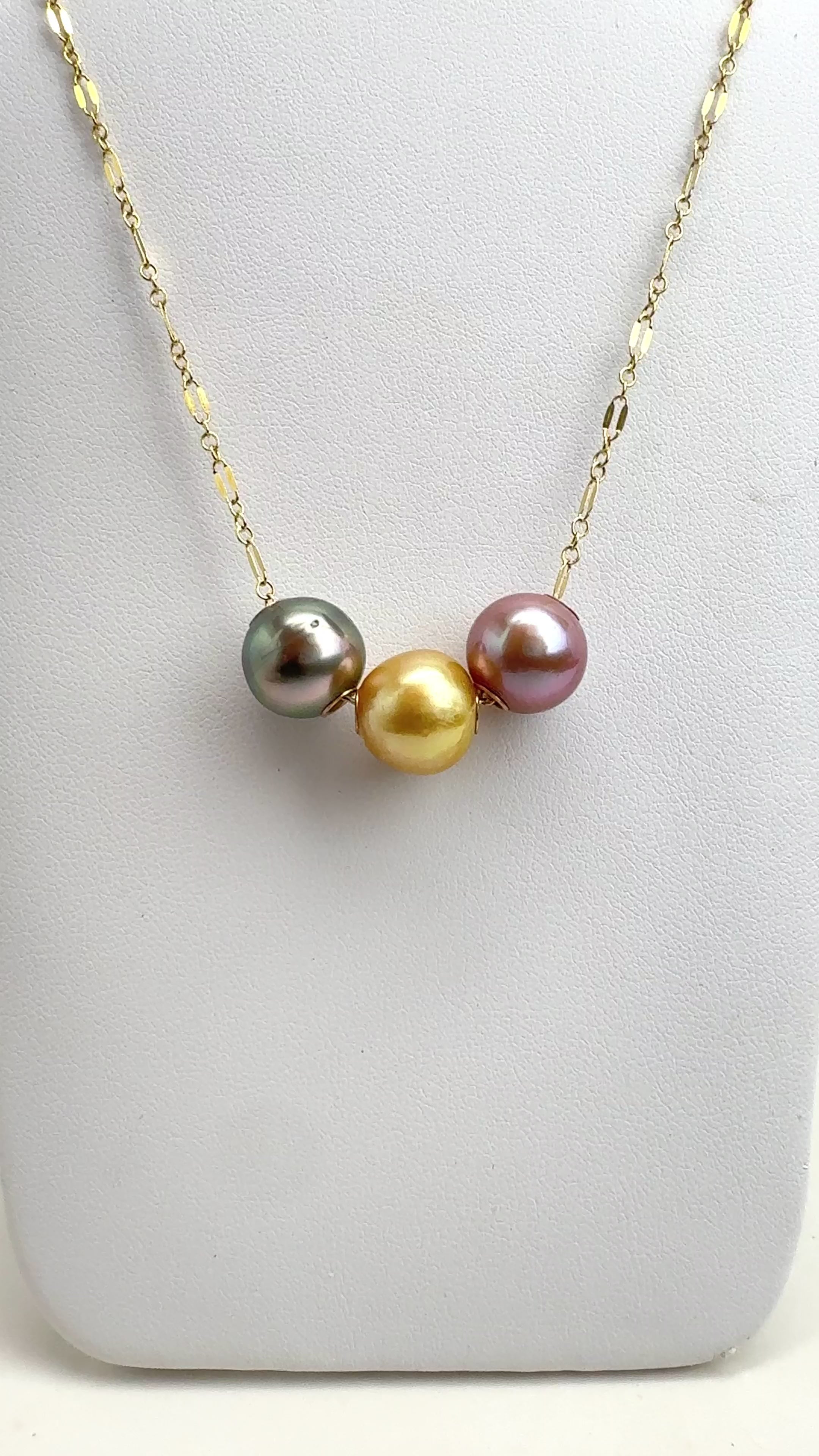 Princess Floater Necklace