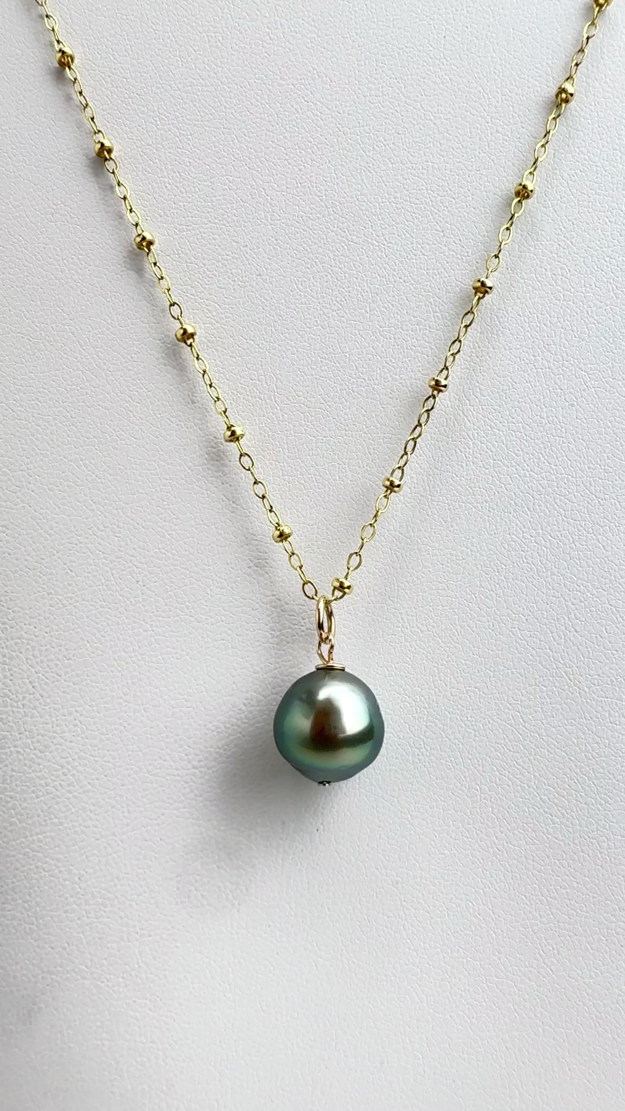 Tahitian Pearl Pendant Necklace