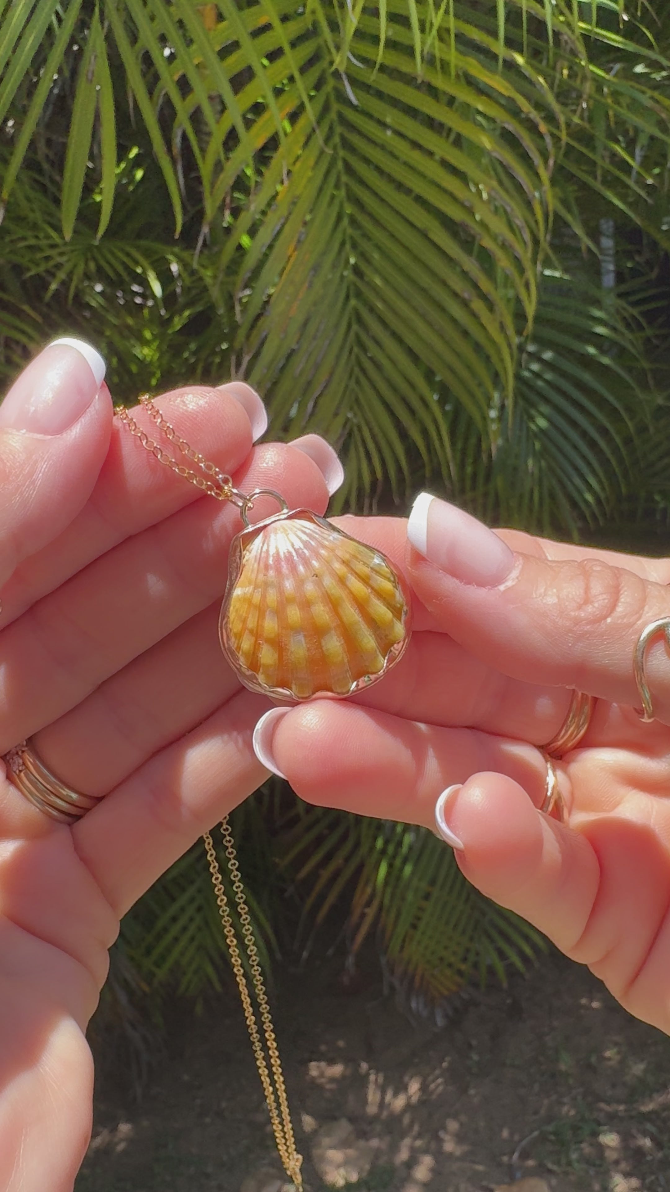 Sunrise Shell Bezel Necklace With Mermaid Engraving