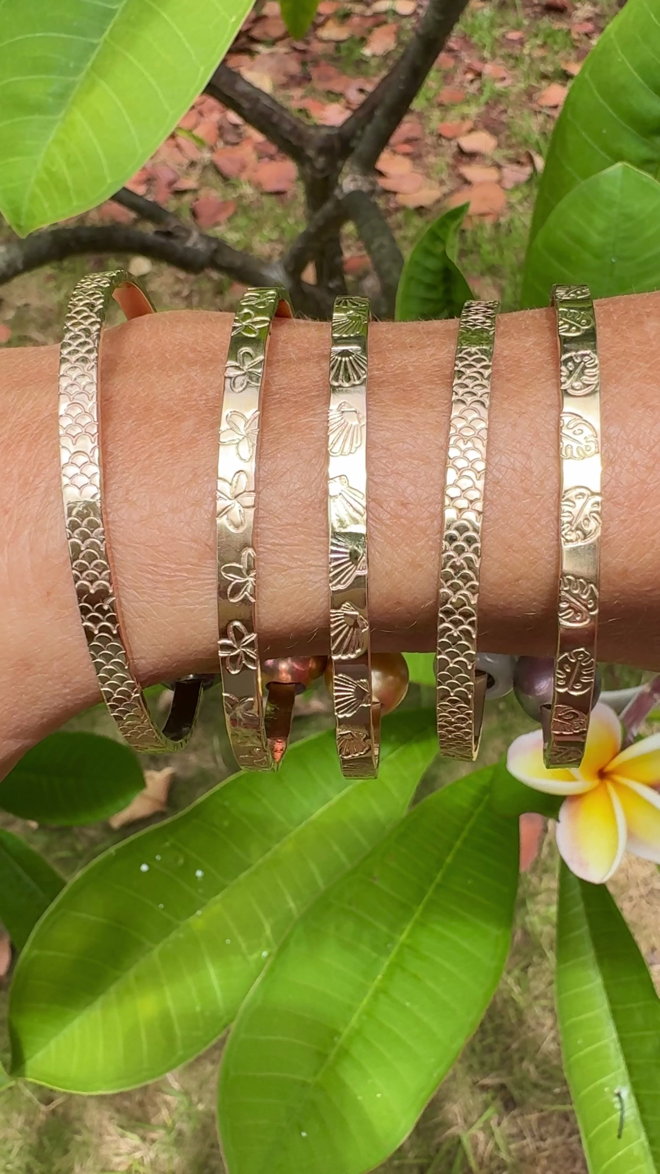 Aloha Bangles Mermaid Scales Signature Bangle Bracelet
