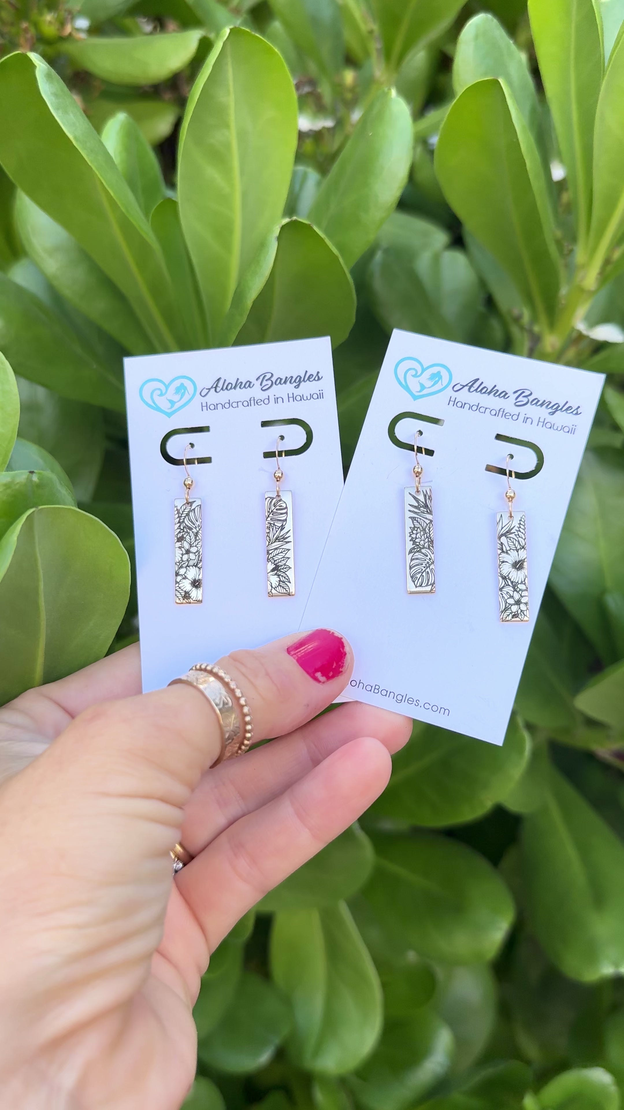 Nu’uanu Engraved Bar Earrings