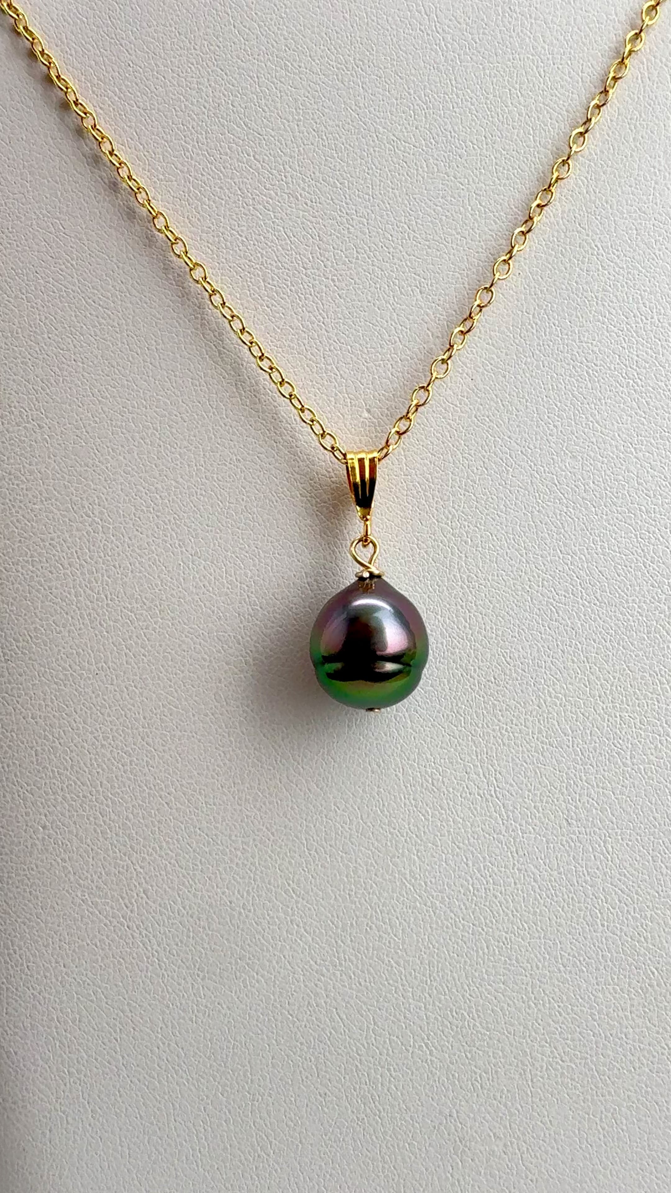 Tahitian Pearl Pendant Necklace