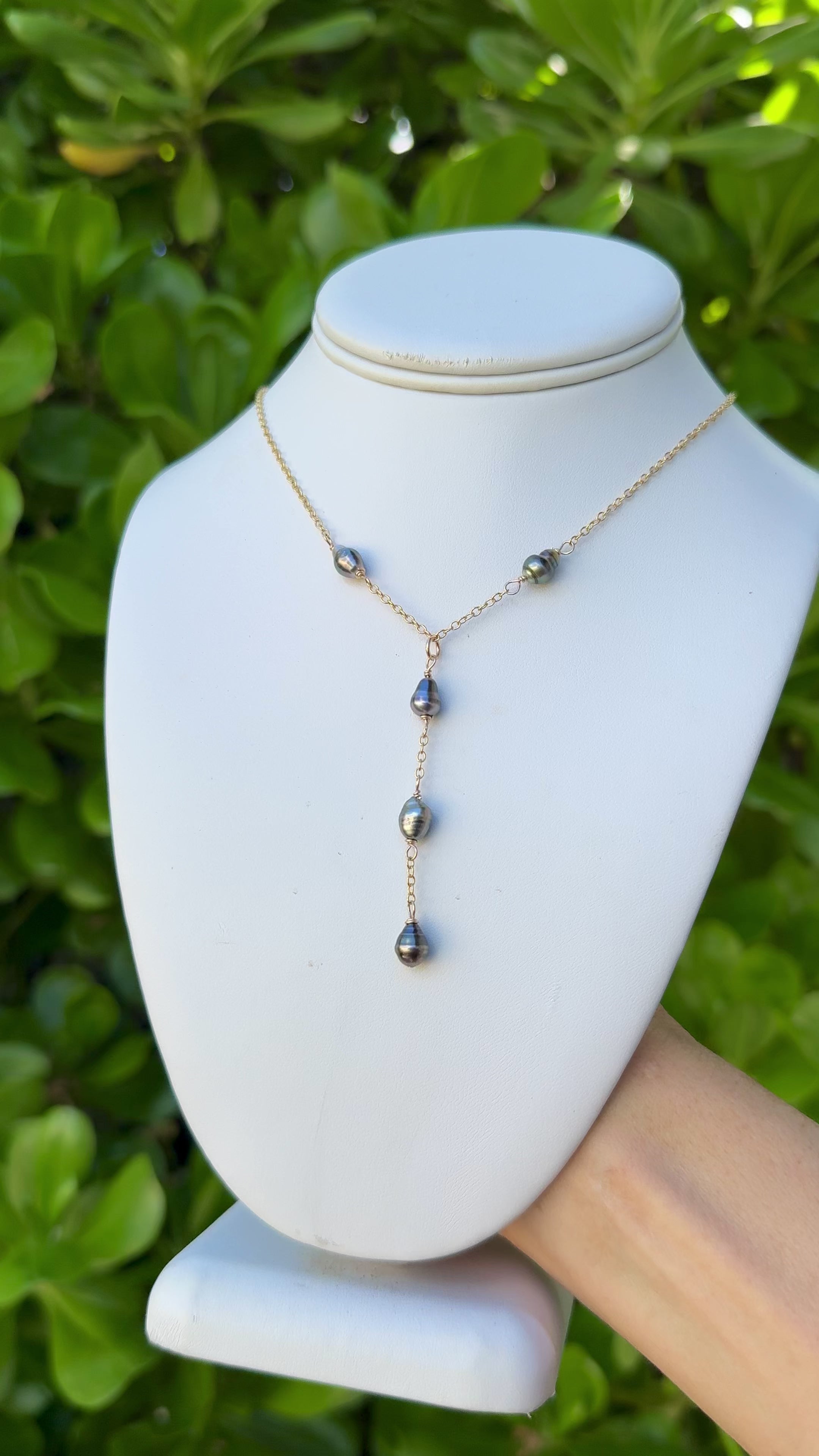 Tahitian Keshi Breezy Necklace