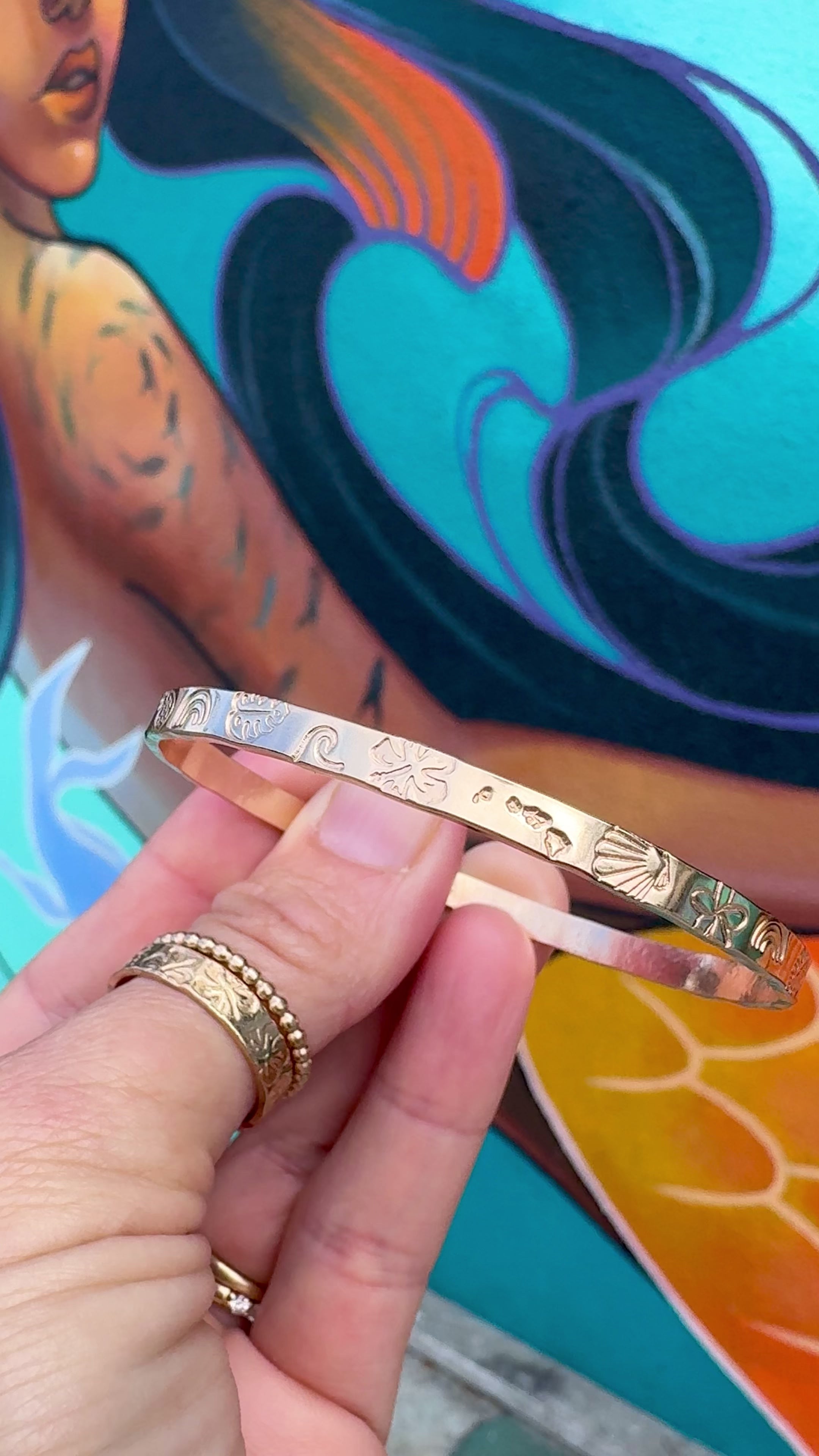 Aloha Bangles Hawaiʻi Icon Signature Bangle Bracelet