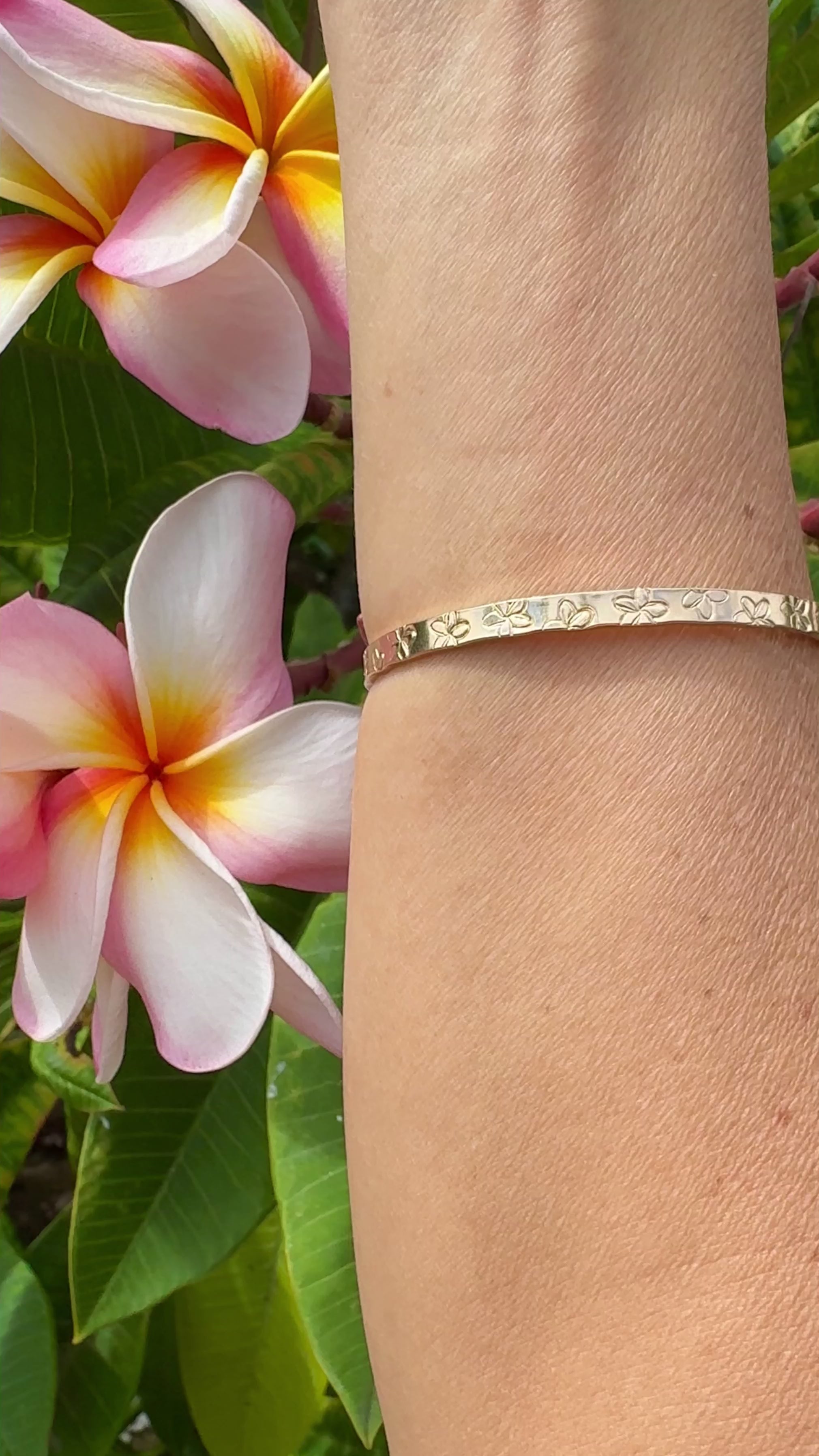 925 Sterling Silver Hawaiian Bangle Bracelet – Plumeria Flower Cutout, 12mm