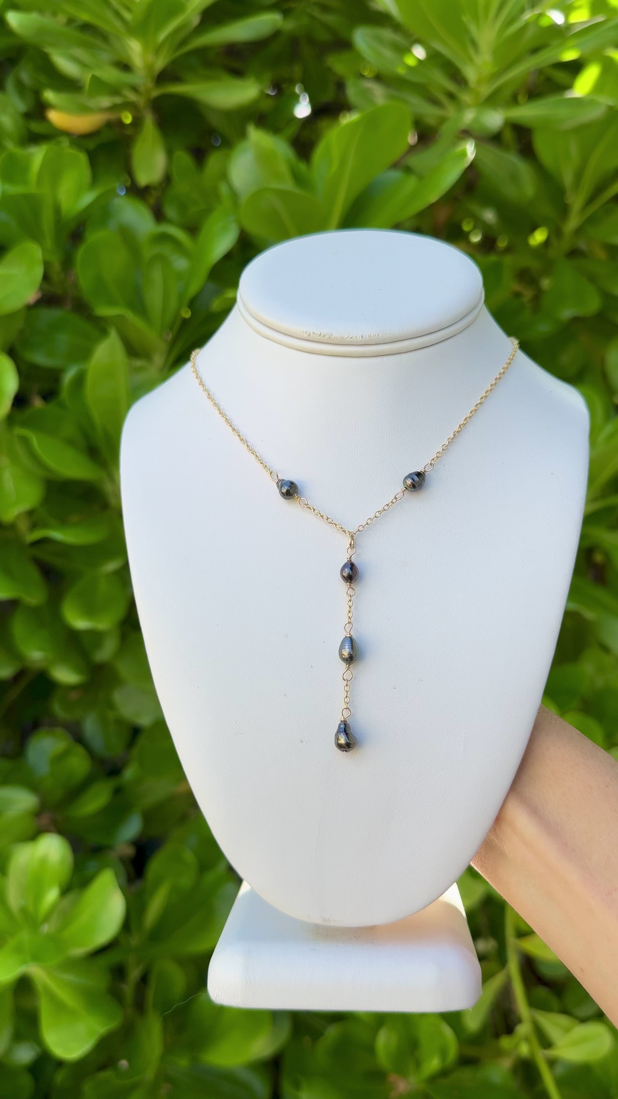 Tahitian Keshi Breezy Necklace