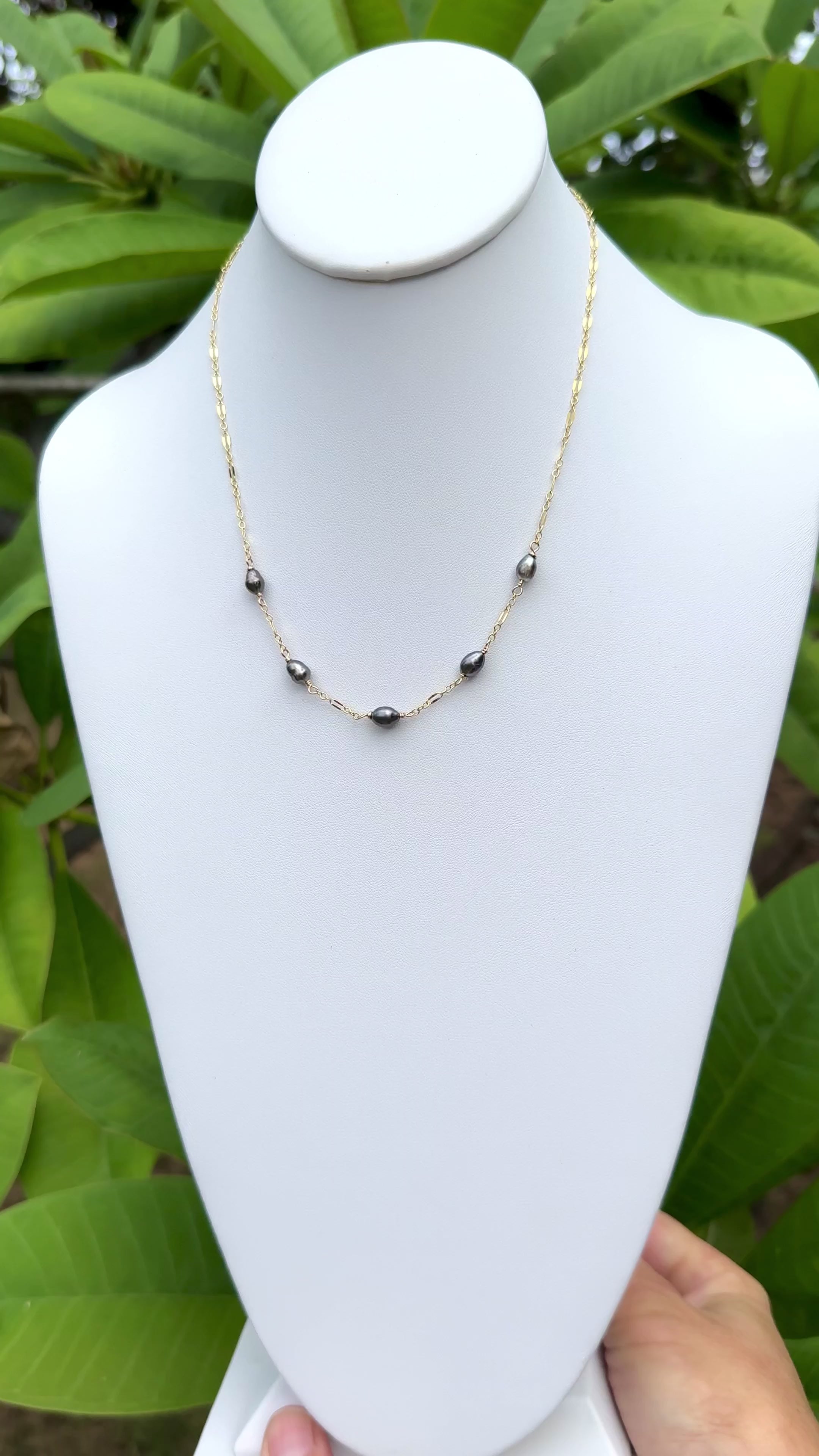 Tahitian Keshi Mini Lei Necklace