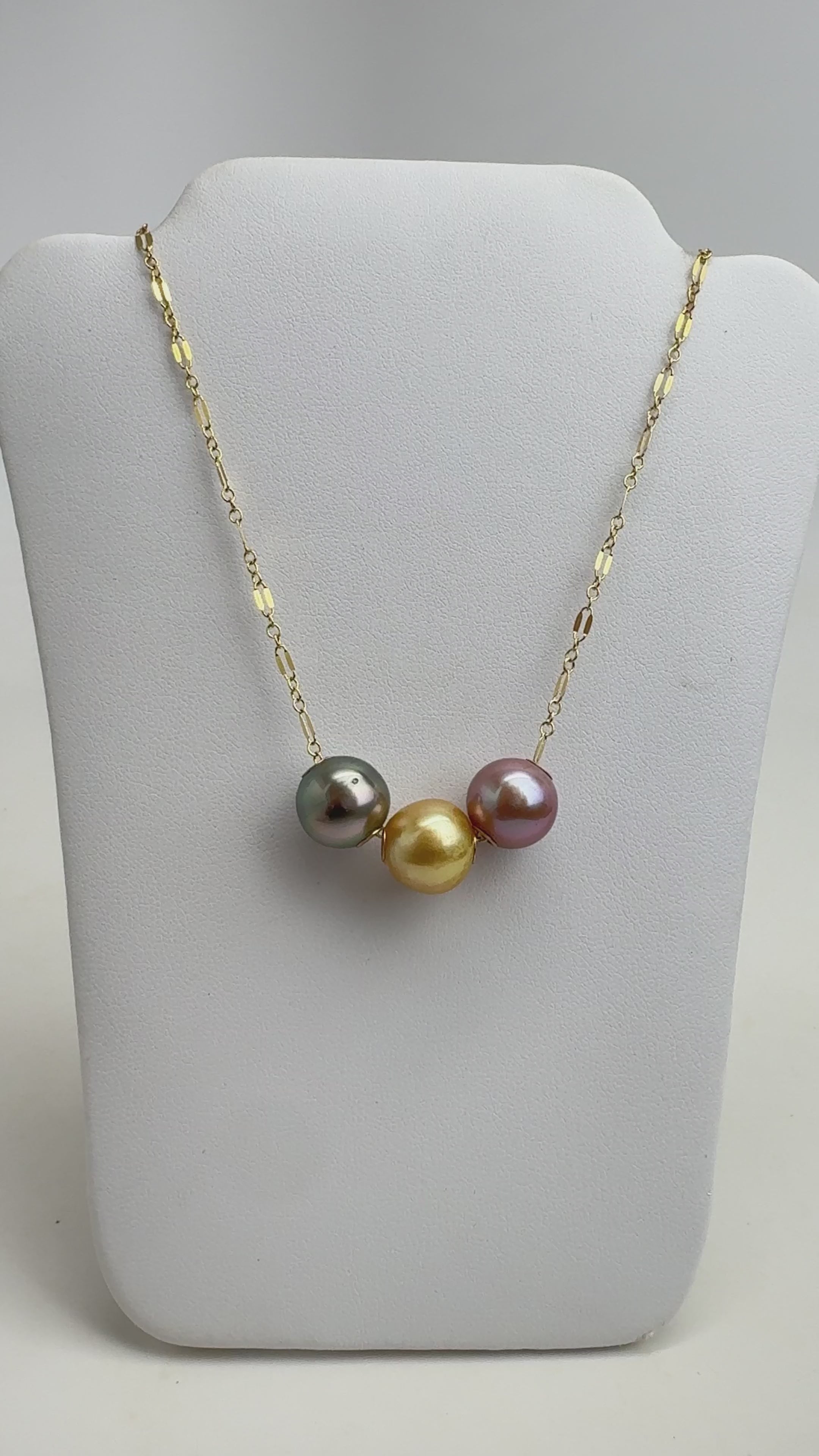 Princess Floater Necklace