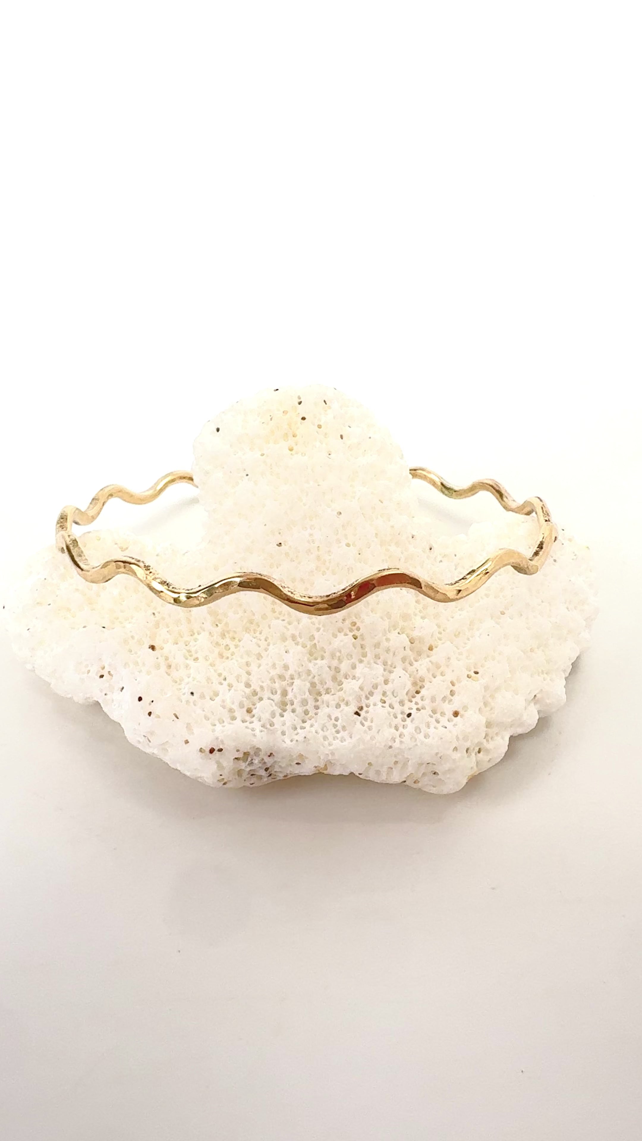8" Swell Bangle Bracelet