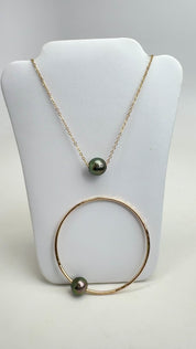 Tahitian Pearl Bangle & Tahitian Pearl Necklace Bundle