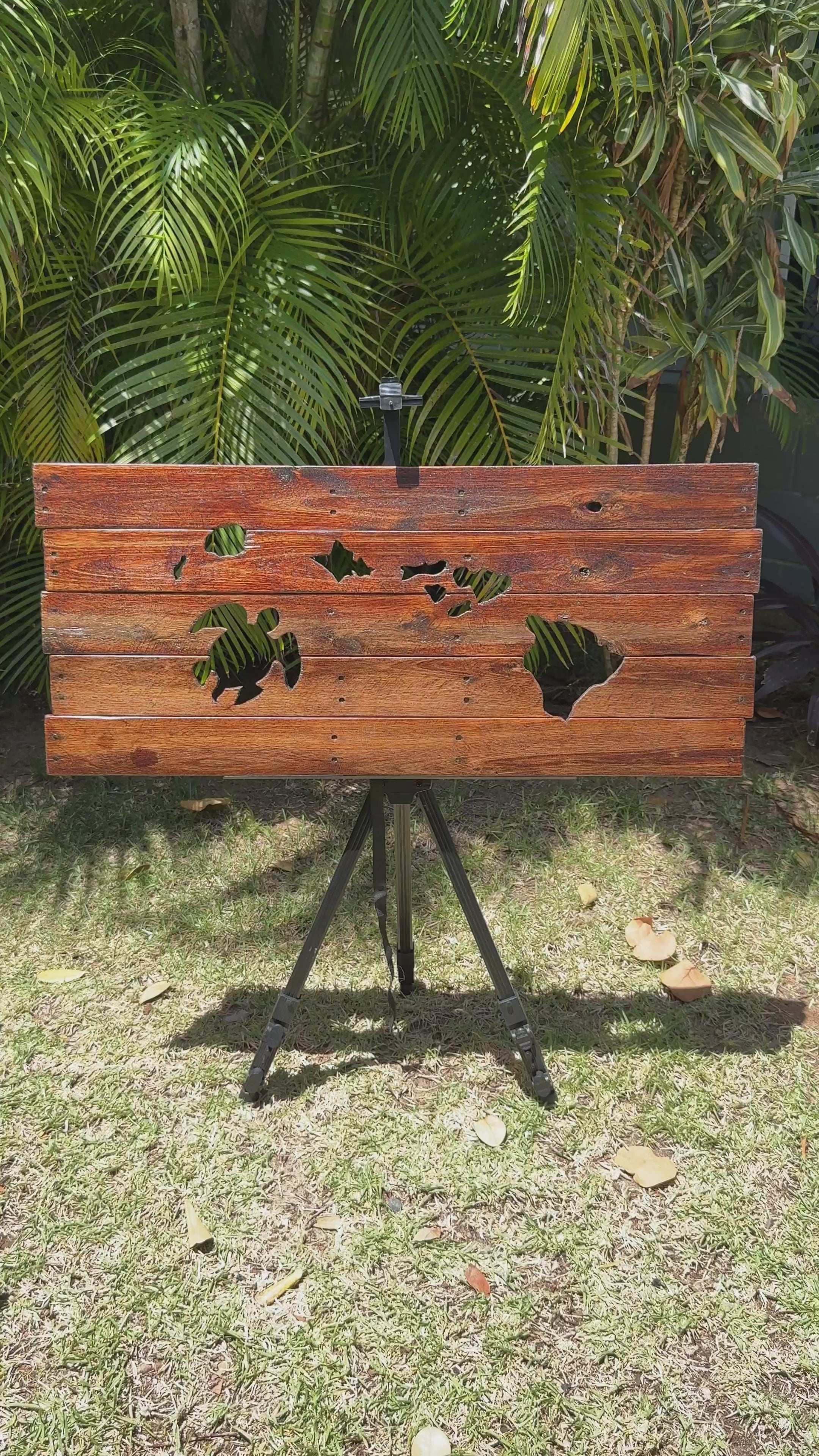 Honu Hawaiian Islands Wall Art — Reclaimed Pallet Wood