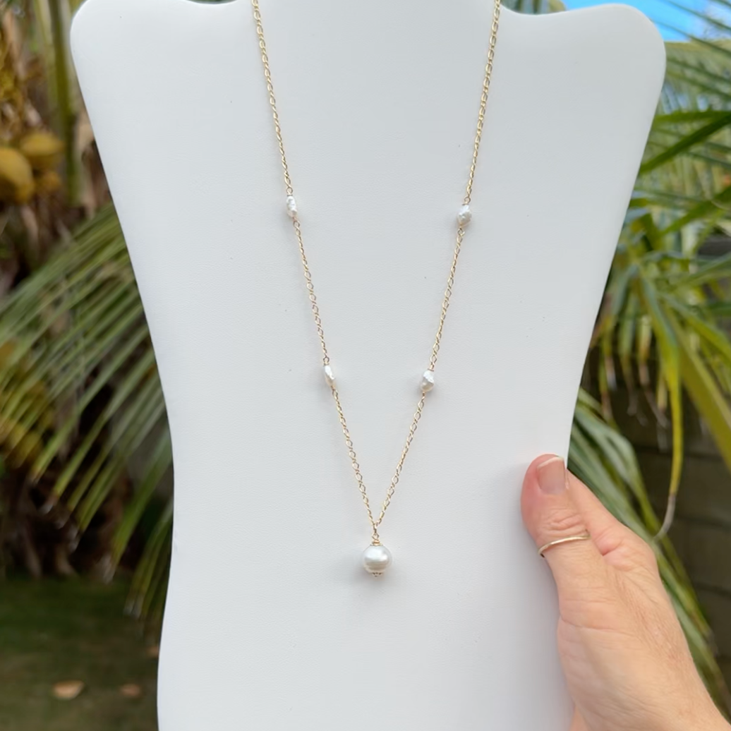 white-lei-necklace.png